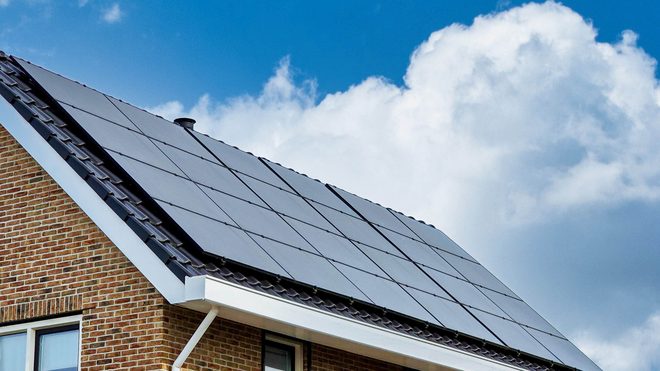 Air Source Heat Pumps and Solar A Hampshire Homeowner’s Guide